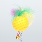 Дразнилка «Рифлёный шар с перьями на присоске», шар 3.8 см, жёлтый - Фото 4