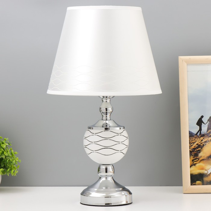 Настольная лампа "Лимма" E27 40Вт белый хром 26х26х43см RISALUX - Фото 1