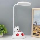 Настольная лампа "Мишка с мячом" LED  бело-красный 14х15х48 см - фото 1693399