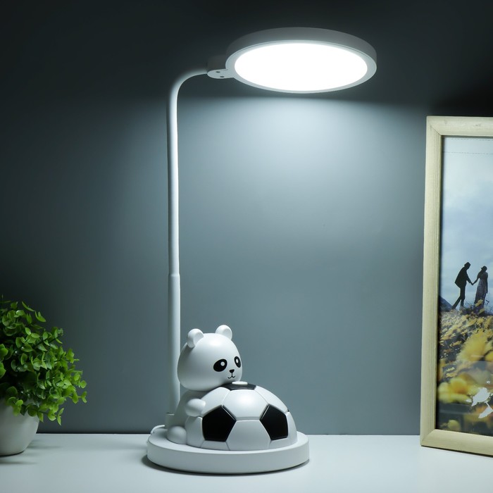 Настольная лампа "Мишка с мячом" LED  черно-белый 14х15х48 см RISALUX - фото 1907753682