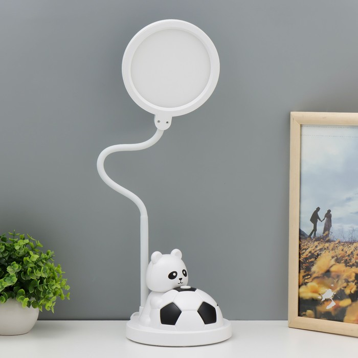 Настольная лампа "Мишка с мячом" LED  черно-белый 14х15х48 см RISALUX - фото 1907753683