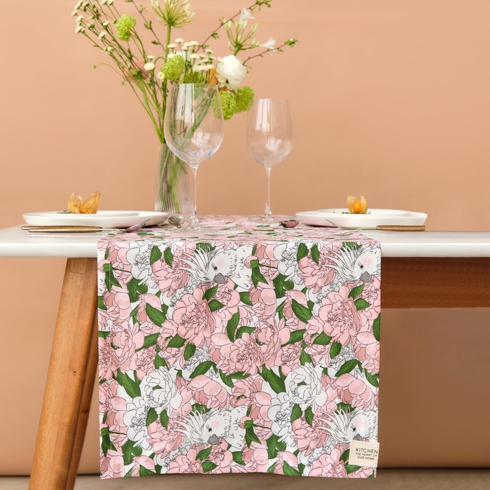 Дорожка на стол Этель «Попугай» 40×149 см, 80% хлопок, 20% пэ, сатин 110 г/м², розовая - Фото 1