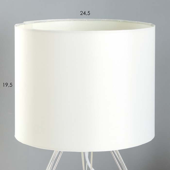 Настольная лампа "Эндис" Е27 бело-серебристый 25х25х40 см RISALUX - фото 1906310036