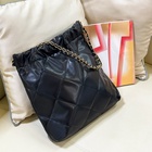 Сумка - мешок женская без застёжки, 35×7×33 см, со стёжкой, чёрная - Фото 4