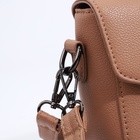 Сумка женская мессенджер на магните, 24×10×15 см, однотонная, бежевая - Фото 5