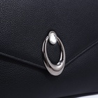 Сумка женская мессенджер на магните, 24×10×15 см, однотонная, чёрная - Фото 6