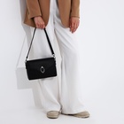 Сумка женская мессенджер на магните, 24×10×15 см, однотонная, чёрная - Фото 2