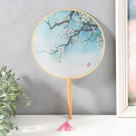 Веер круглый дерево, текстиль "Цветение сакуры" с кисточкой 33х21,5 см