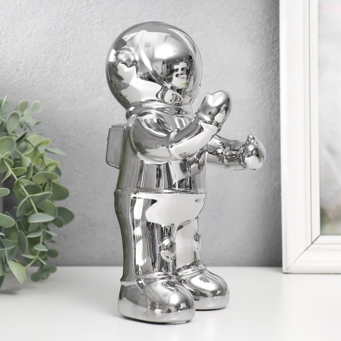 Сувенир керамика подставка под бокал "Космонавт" серебро 10х14х22 см - фото 1898972497