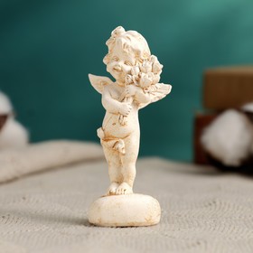 Фигура "Ангелочек с букетом на сердце" позолота, 10х4х4см