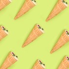 Вафельный рожок Minicco Cornet Strawberry молочный шоколад Клубника, 25 г (комплект 2 шт) - фото 22356274