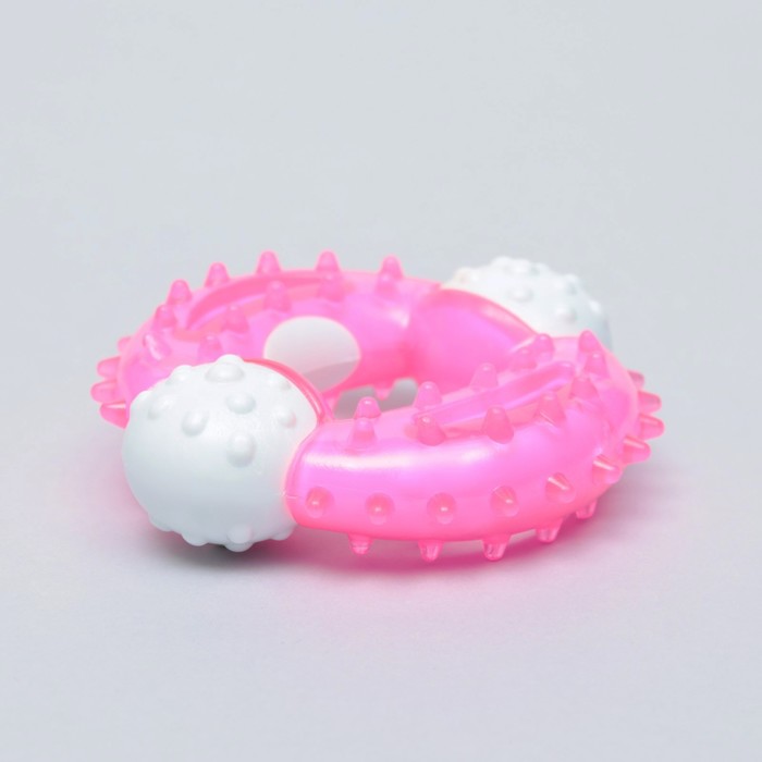 Игрушка двухслойная (твердый и мягкий пластик) "Кольцо с шипами", 10 см, розовая