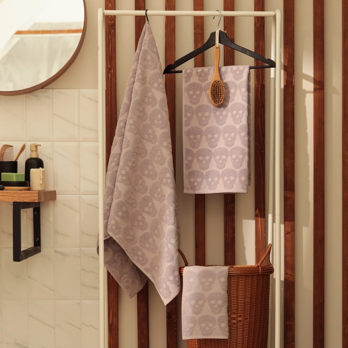 Полотенце махровое Love Life Sculls 70×140 см, 100% хлопок, 450 г/м², светло-розовое - Фото 1