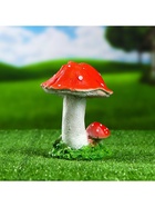 Садовая фигура из полистоуна «Грибы-мухоморы», 12×12×17 см 9771660