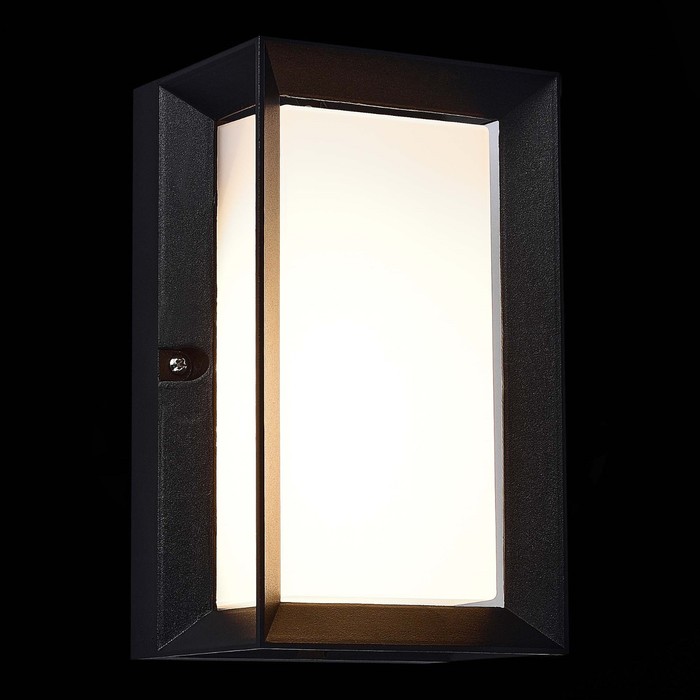 Светильник настенный LED, 1x6W 3000K, 13x22 см, цвет чёрный, белый