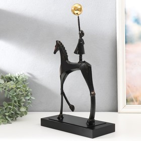 

Сувенир чугун "Девочка с шариком, стоит на лошади" 23,5х11х41 см