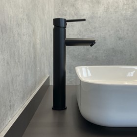 Смеситель для раковины Comforty FC018B-CMT, картридж 35 мм, цвет чёрный матовый