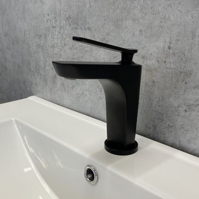 Смеситель для раковины Comforty FC088A-CMT, картридж 35 мм, цвет чёрный матовый