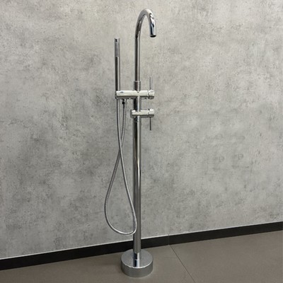 Смеситель напольный для ванны Comforty FE0002-CCT, цвет хром