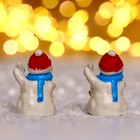 Миниатюра кукольная «Снеговик с метлой», набор 2 шт., размер 1 шт. — 3,3 × 2 см - фото 6994449
