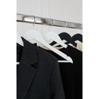 Плечики - вешалки для одежды LaDо́m Soft-Touch, 3 шт., деревянные, с перекладиной, широкие плечики, 44.5×23 см, белые - Фото 7