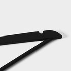 Плечики - вешалки для одежды деревянные с перекладиной LaDо́m Soft-Touch, 44,5×1,2×23 см, 3 шт, цвет чёрный - Фото 4