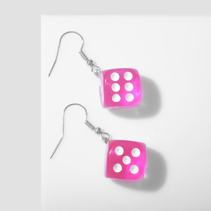 Серьги «Кости» игральные кубики, цвет розово-белый в серебре