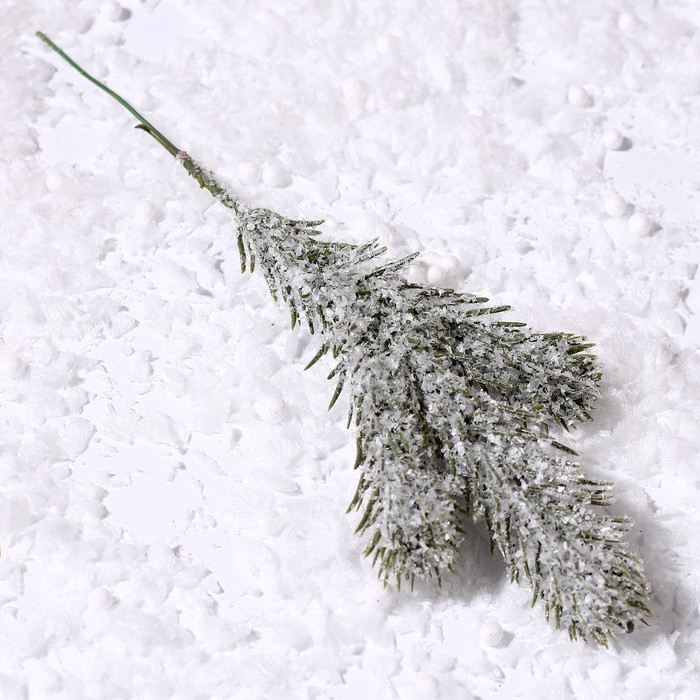 Декор «Веточка ели со снегом», размер 1 шт. — 23 см