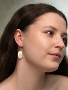 Серьги с эмалью «Лапка», кота, розово-белые в золоте - Фото 6