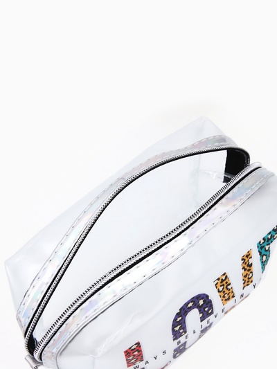 Косметичка на молнии для бассейна, матовая, с принтом LOVE, разноцветная