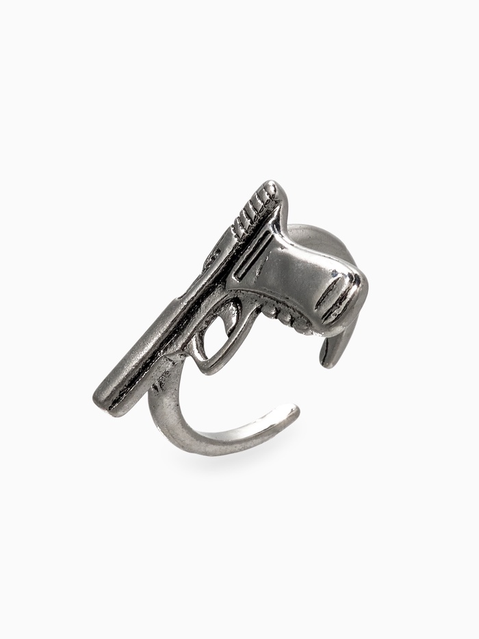 Кольцо GUN пистолет, цвет чернёное серебро, безразмерное - Фото 1