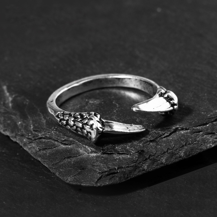 Кольцо «Перстень» когти, цвет чернёное серебро, безразмерное - Фото 1