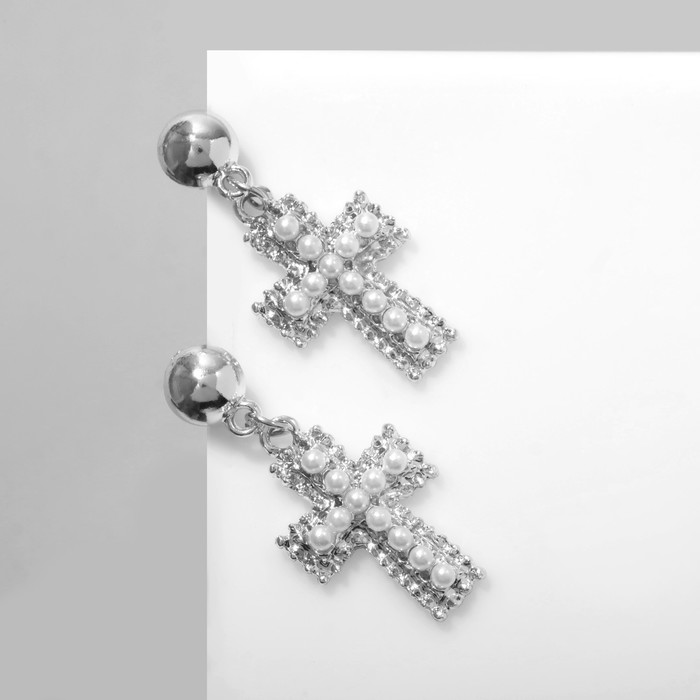 Серьги с жемчугом «Крестики» на бусинах, цвет белый в серебре - Фото 1
