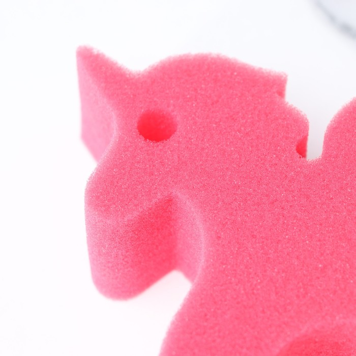 Губка для тела детская «Единорог», 11×9,5×4 см, цвет розовый - фото 1888663848