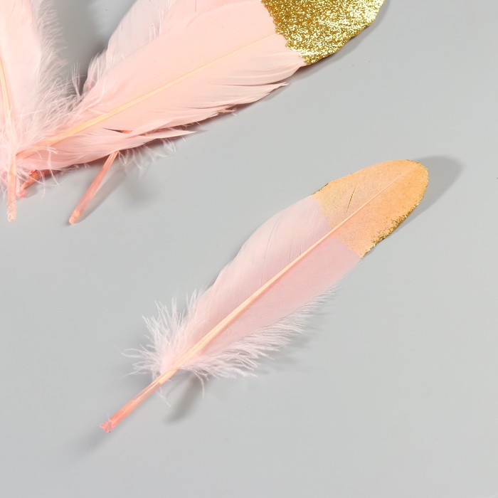 Набор перьев гуся 15-20 см, 10 шт, розовый с золотой крошкой