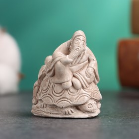 Фигура "Урасимо Таро" слоновая кость, 4х4х3см