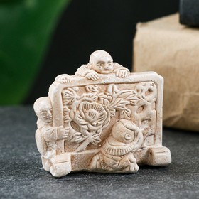 Фигура "Мальчики Карако" слоновая кость, 5х5х2см
