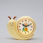 Часы - будильник настольные "Улитка" с подсветкой, дискретный ход, d-8 см, 15 х 12 см, АА - фото 7010361