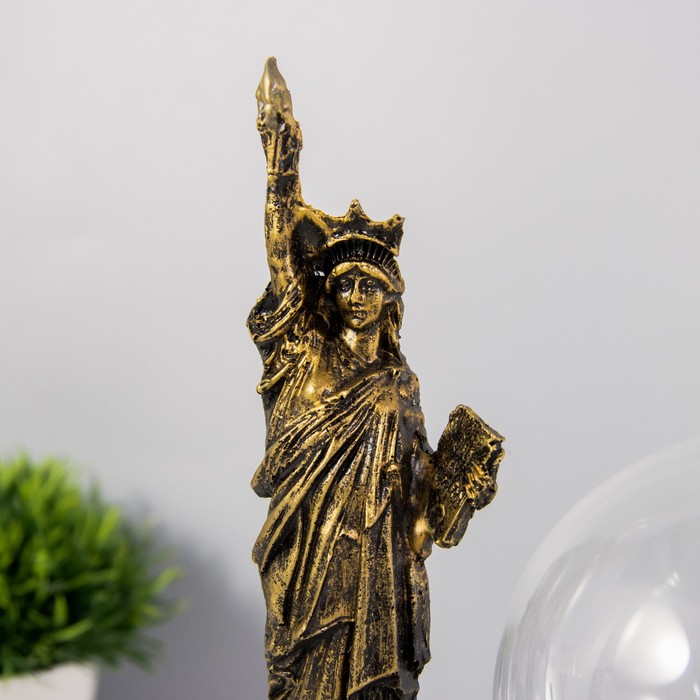 Плазменный шар "Статуя свободы" золото 14х10х16 см RISALUX - фото 1888668894