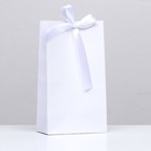 Пакет подарочный с лентой «Белый», 13 × 23 × 7 см - фото 301004846