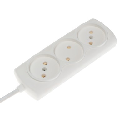 Удлинитель Luazon Lighting ECO, 3 розетки, 2.7 м, 6 А,1300 Вт, ШВВП 2×0.75 мм2, без заземления, белый