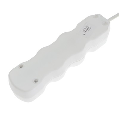 Удлинитель Luazon Lighting ECO, 3 розетки, 2.7 м, 10 А, 2200 Вт, ПВС 3×0.75 мм2, с заземлением, белый