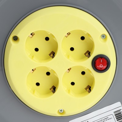Удлинитель морозостойкий на катушке Luazon Lighting ECO, 4 розетки, 25 м, 16 А, КГ 3×1.5 мм2, с выключателем