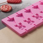 Форма для украшений Доляна «Новый год», силикон, 25×10,5×1 см, 12 ячеек, с палочками, цвет розовый - Фото 4