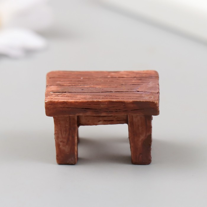Фигурка для флорариума полистоун "Деревянный стол" 3,3х2,3х2,3 см