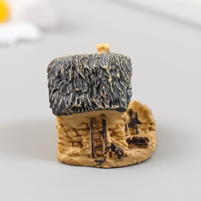 Фигурка для флорариума полистоун «Домик с соломенной крышей», 4×3.2×3.2 см, МИКС