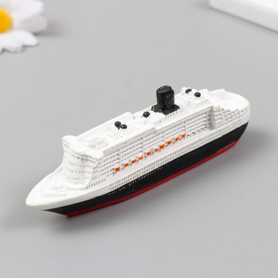Фигурка для флорариума полистоун «Морской лайнер», 12×3×4 см