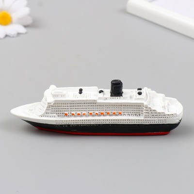 Фигурка для флорариума полистоун «Морской лайнер», 12×3×4 см