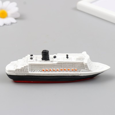 Фигурка для флорариума полистоун «Морской лайнер», 12×3×4 см