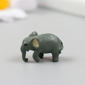 Фигурка для флорариума полистоун 'Серый слон' 1х2,5х1,5 см